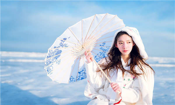 新龙试管代怀生子多少钱一个？助孕之路的费用分析与方案选择